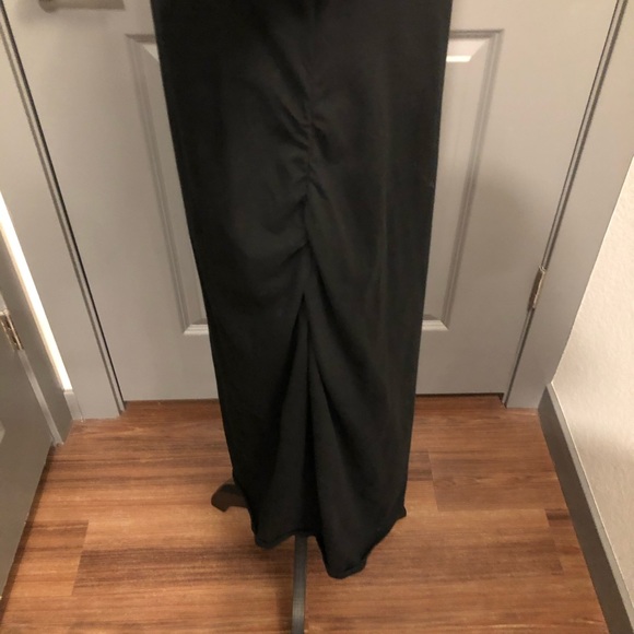 Liz Lange Maternity Dress - Picture 2 of 3